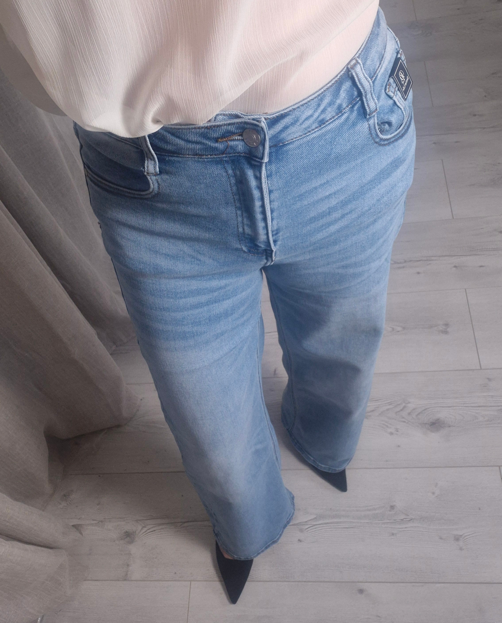 Jean Leo